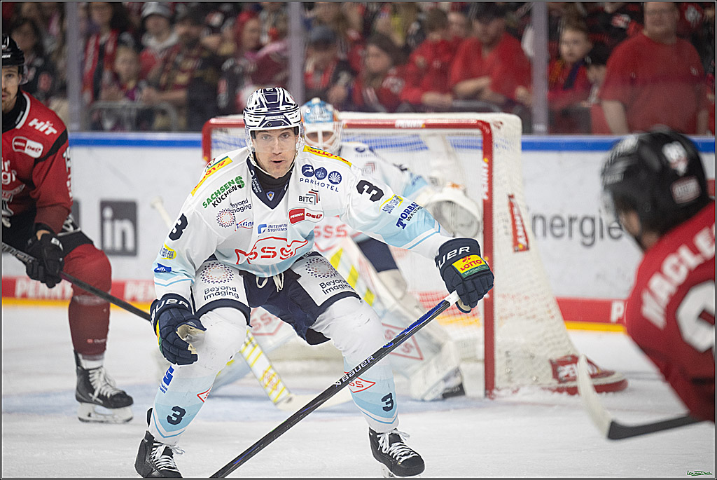 PENNY DEL 1; Kölner Haie - Dresdner Eislöwen; Koeln, 16.11.2025