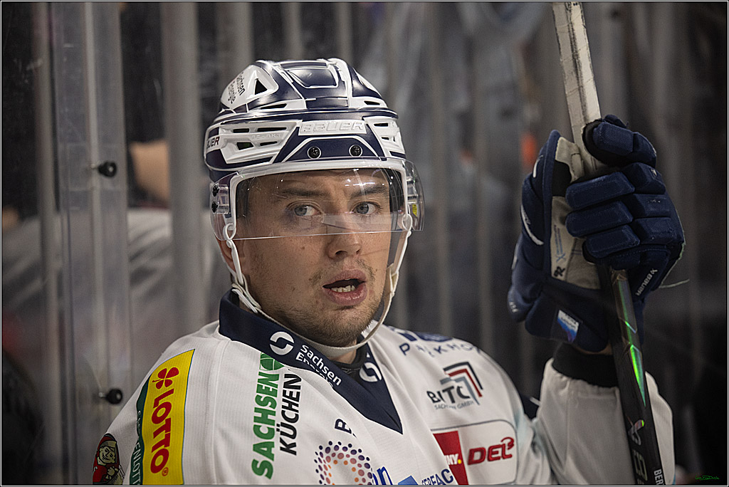 PENNY DEL 1; Kölner Haie - Dresdner Eislöwen; Koeln, 16.11.2025