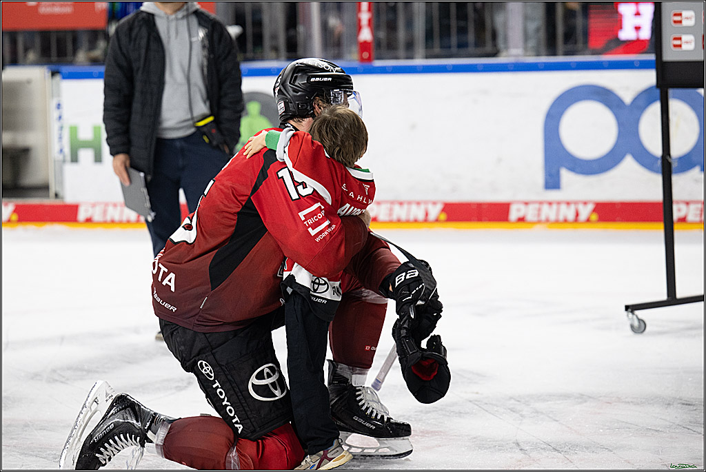 PENNY DEL 1; Kölner Haie - Dresdner Eislöwen; Koeln, 16.11.2025