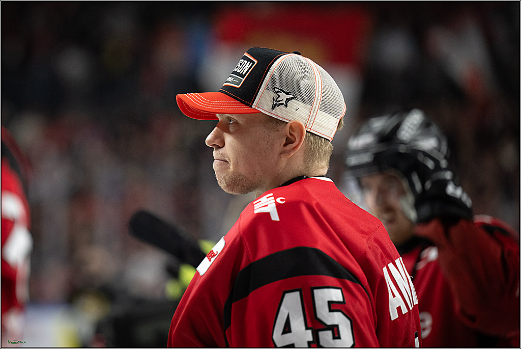 PENNY DEL 1; Kölner Haie - Dresdner Eislöwen; Koeln, 16.11.2025