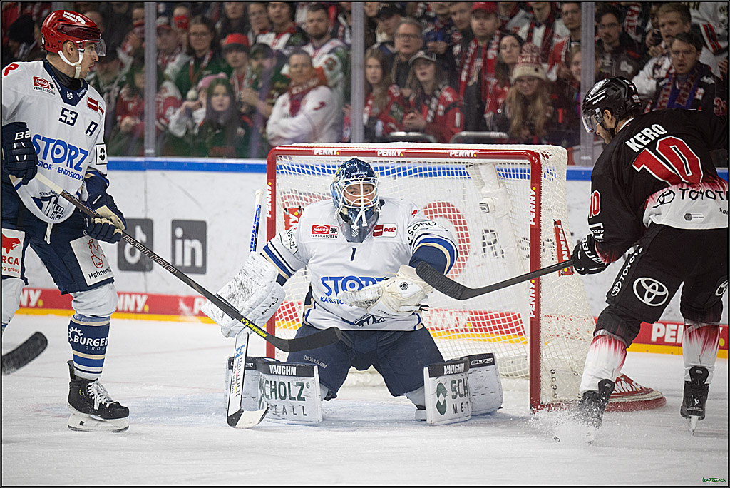 PENNY DEL 1; Kölner Haie - Schwenninger Wild Wings; Koeln, 23.11.2025