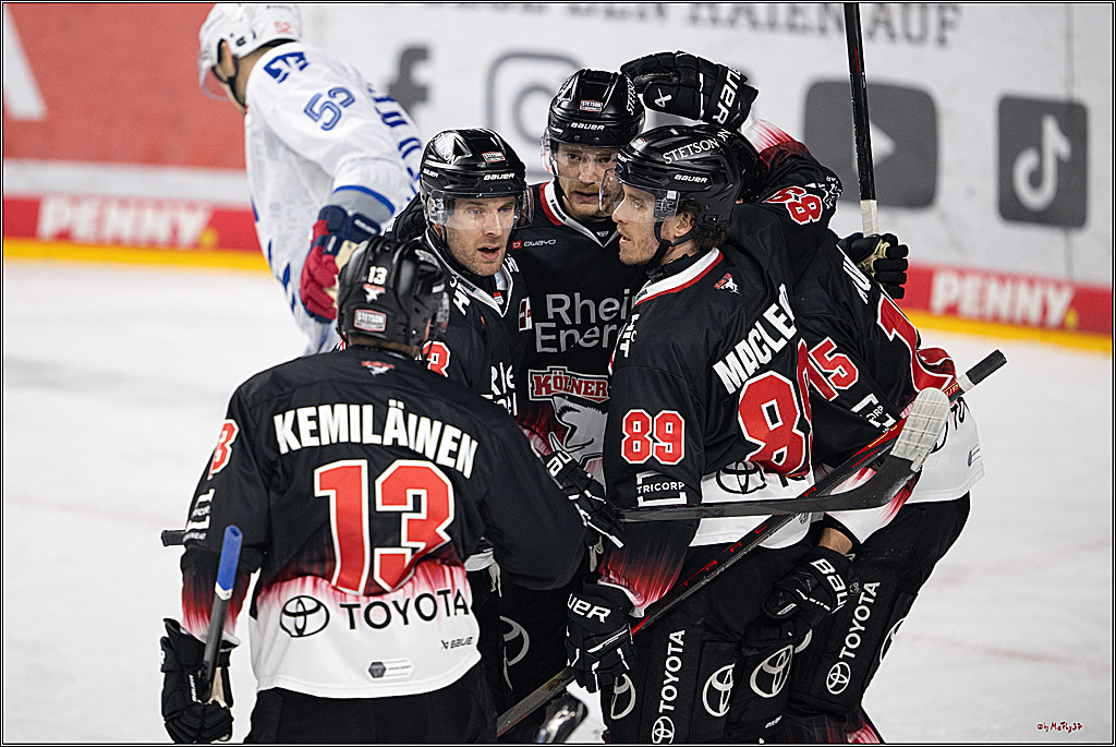 PENNY DEL 1; Kölner Haie - Adler Mannheim; Köln, 25.11.2025
