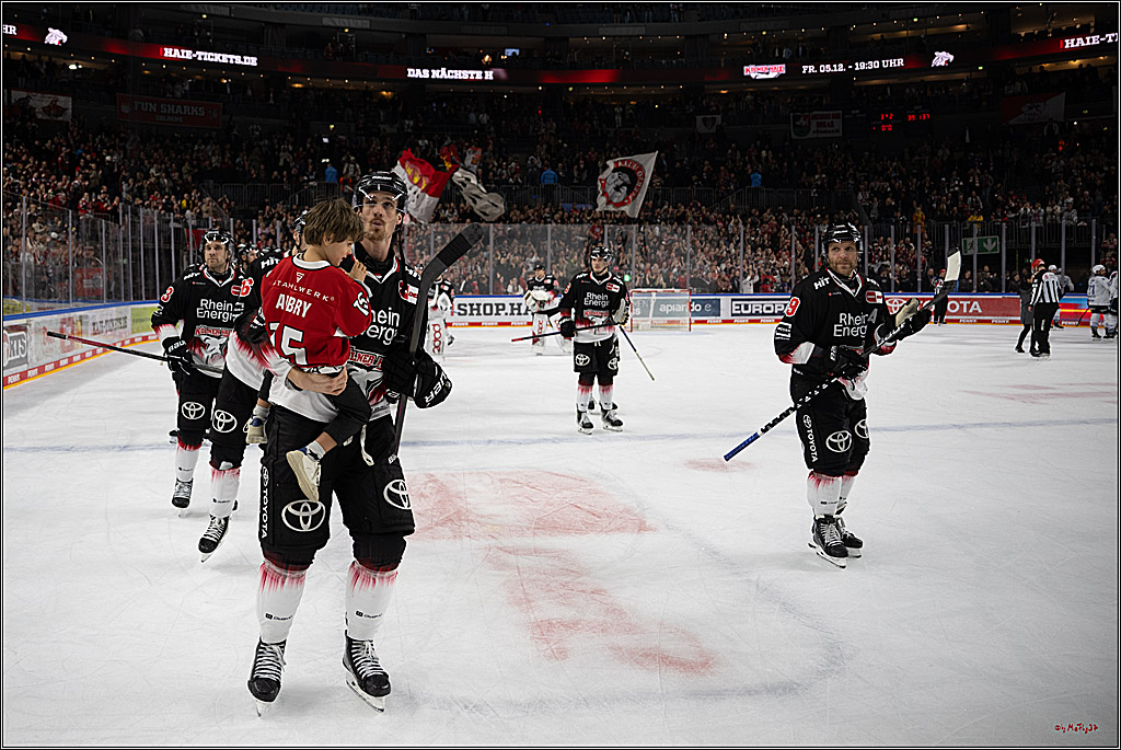PENNY DEL 1; Kölner Haie - Adler Mannheim; Köln, 25.11.2025