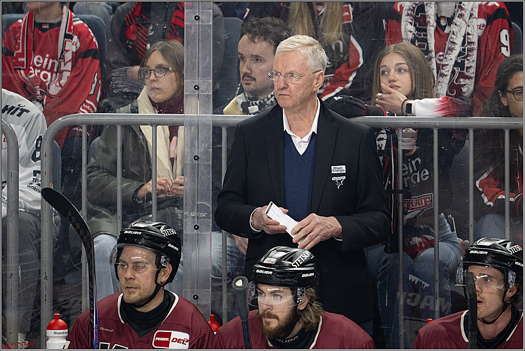 PENNY DEL 1; Kölner Haie - Adler Mannheim; Köln, 14.12.2025