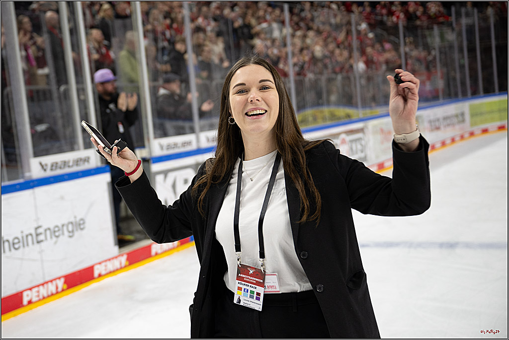 PENNY DEL 1; Kölner Haie - Adler Mannheim; Köln, 14.12.2025