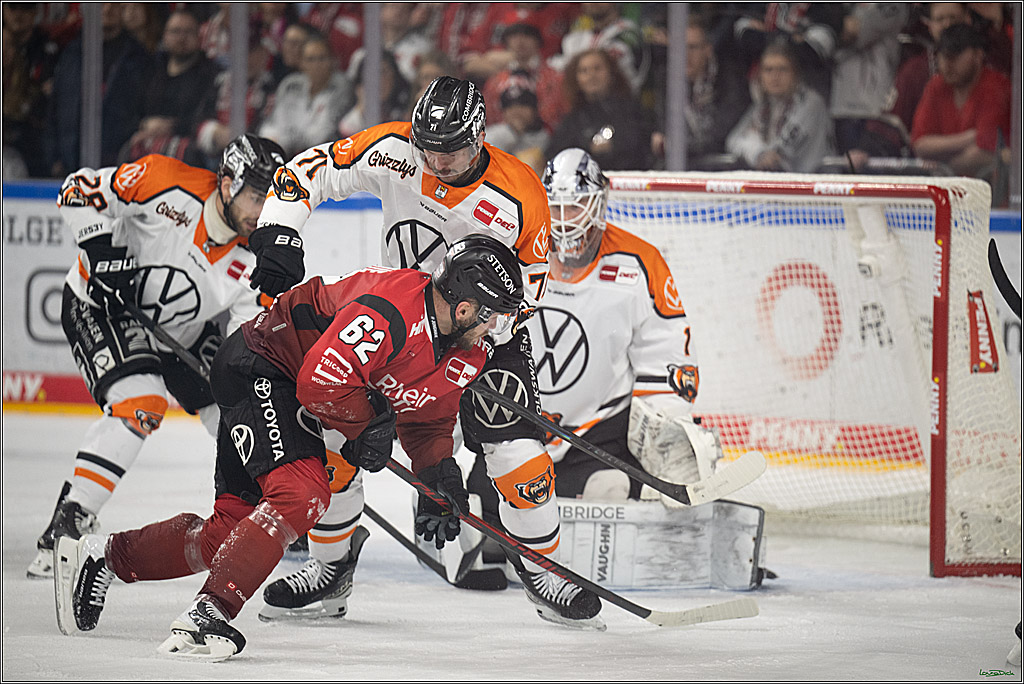 PENNY DEL; Kölner Haie-Grizzlys Wolfsburg; Köln, 18.12.2025