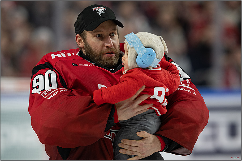 PENNY DEL: Kölner Haie - Fischtown Pinguins Bremerhaven; Köln, 26.12.2025