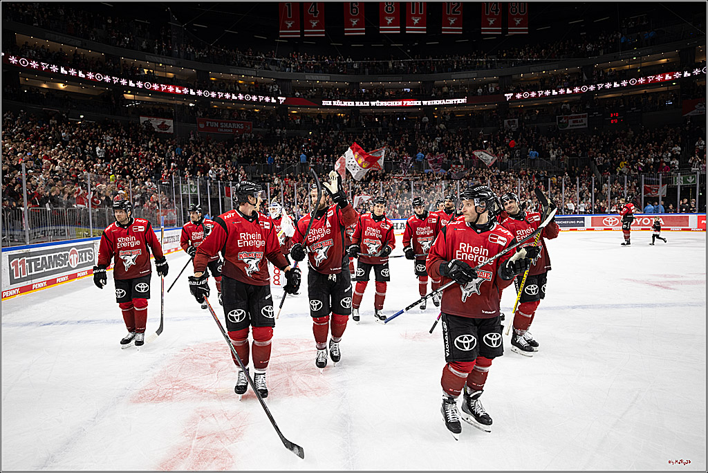 PENNY DEL: Kölner Haie - Fischtown Pinguins Bremerhaven; Köln, 26.12.2025