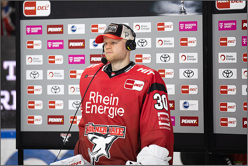 DEL: Kölner Haie - Fischtown Pinguins Bremerhaven; Köln, 26.12.2025