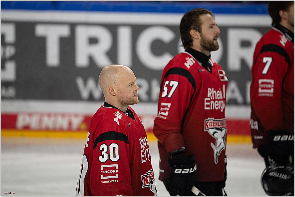 PENNY DEL: Kölner Haie - Schwenninger Wild Wings; Köln, 28.12.2025
