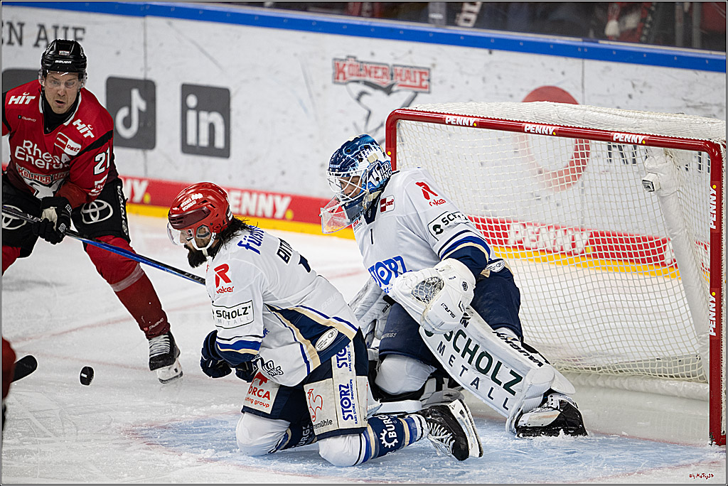 PENNY DEL: Kölner Haie - Schwenninger Wild Wings; Köln, 28.12.2025