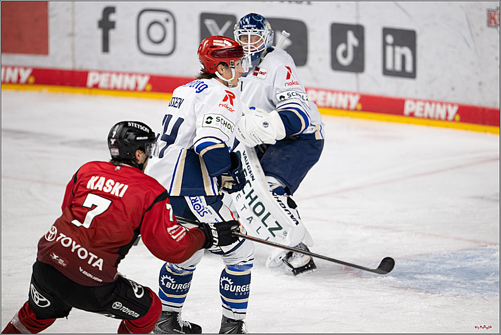 PENNY DEL: Kölner Haie - Schwenninger Wild Wings; Köln, 28.12.2025