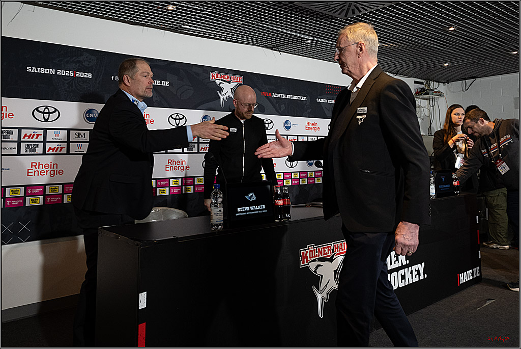 PENNY DEL: Kölner Haie - Schwenninger Wild Wings; Köln, 28.12.2025