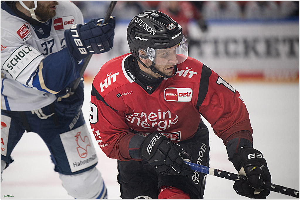 PENNY DEL: Kölner Haie - Schwenninger Wild Wings; Köln, 28.12.2025