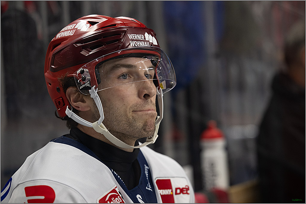 PENNY DEL: Kölner Haie - Schwenninger Wild Wings; Köln, 28.12.2025