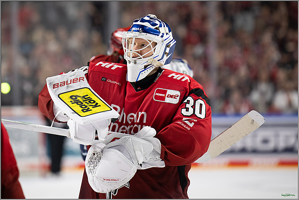 PENNY DEL: Kölner Haie - Schwenninger Wild Wings; Köln, 28.12.2025