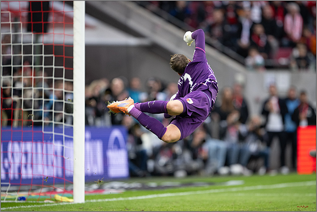 1. FC Koeln vs. FC Augsburg, 18.10.2025