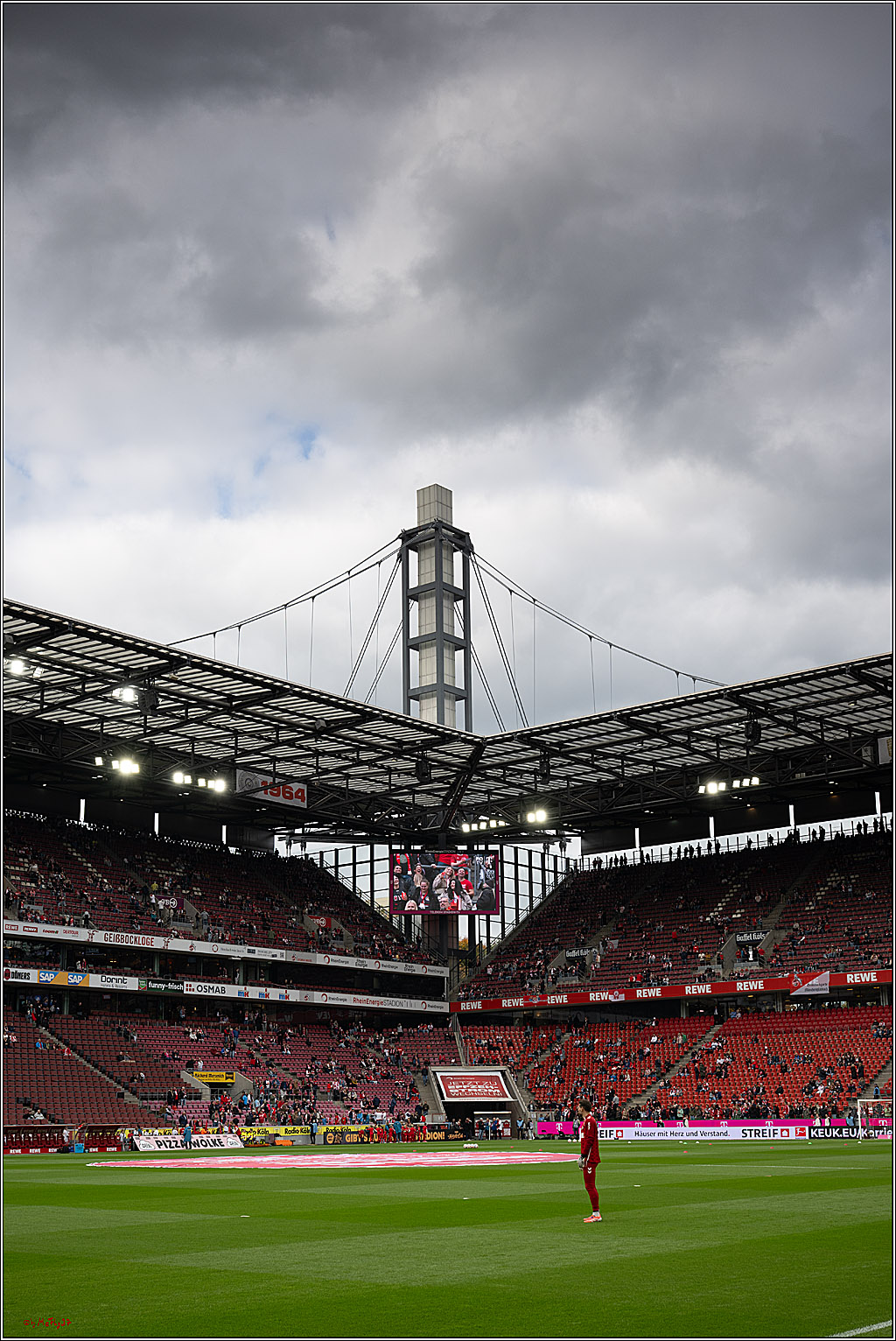 1. FC Koeln vs. FC Augsburg, 18.10.2025