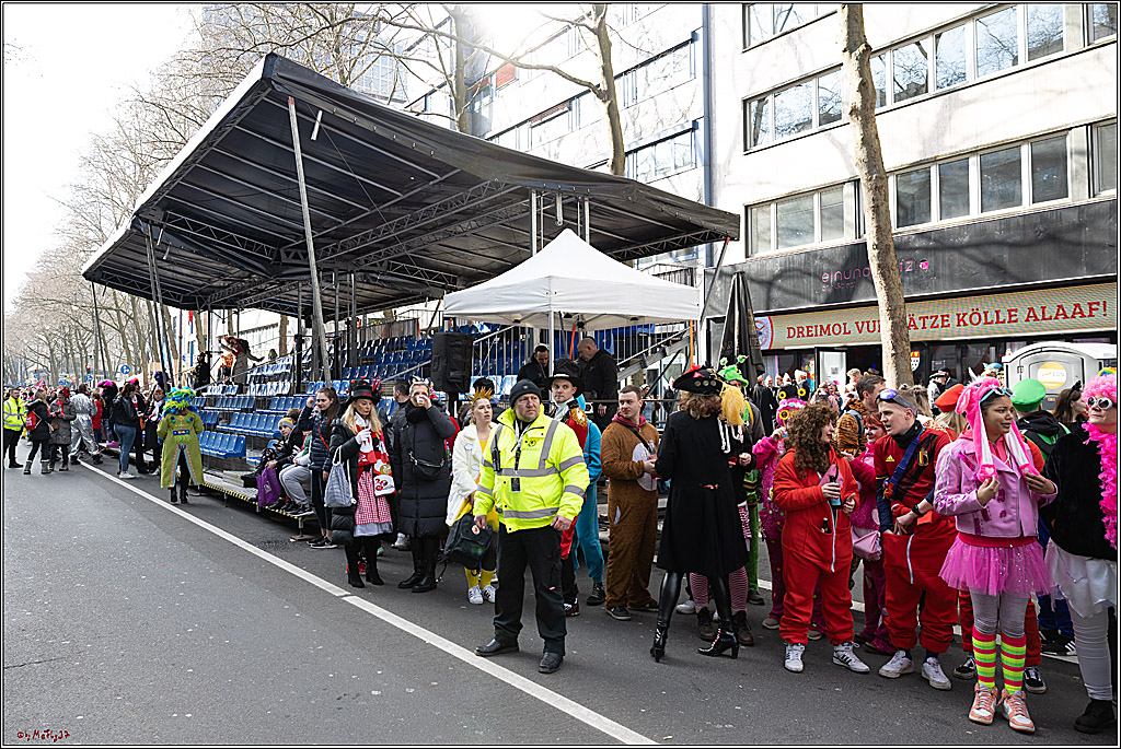 1.Stassenbahnsitzung Rosenmontagszug 2023 - Club Einundfünfzig; Koeln, 20.02.2023
