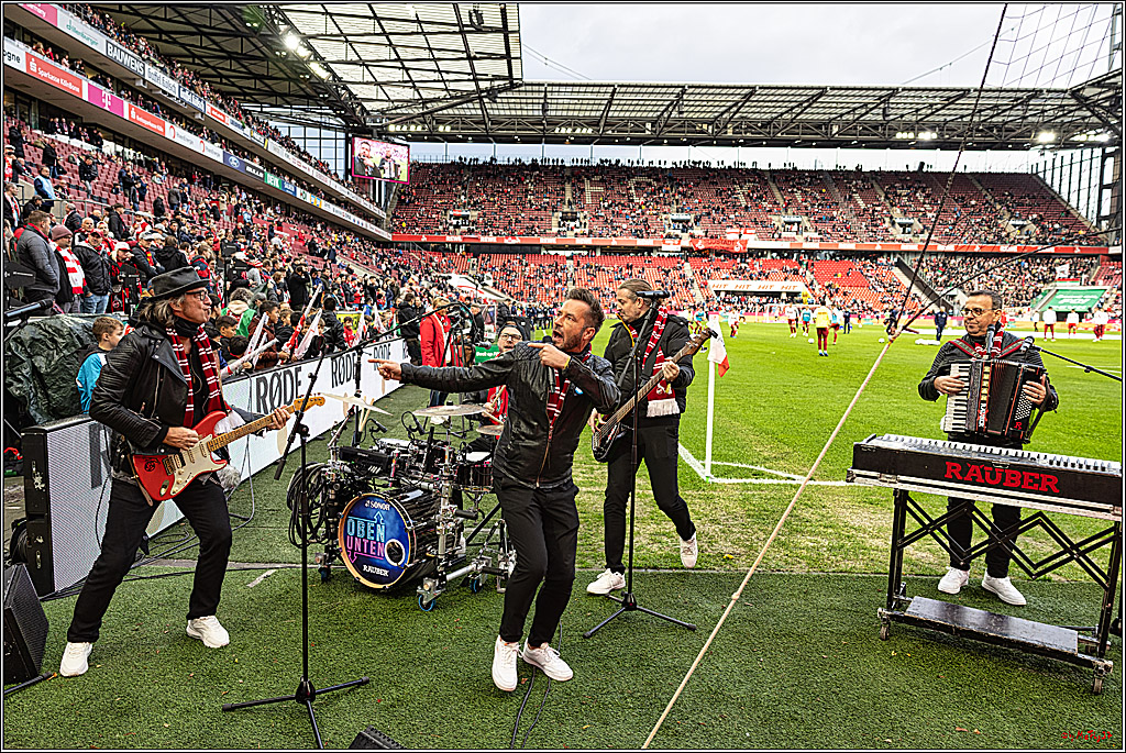 1. Fussball Bundesliga, 1.FC Koeln - FC Augsburg, 04.11.2023