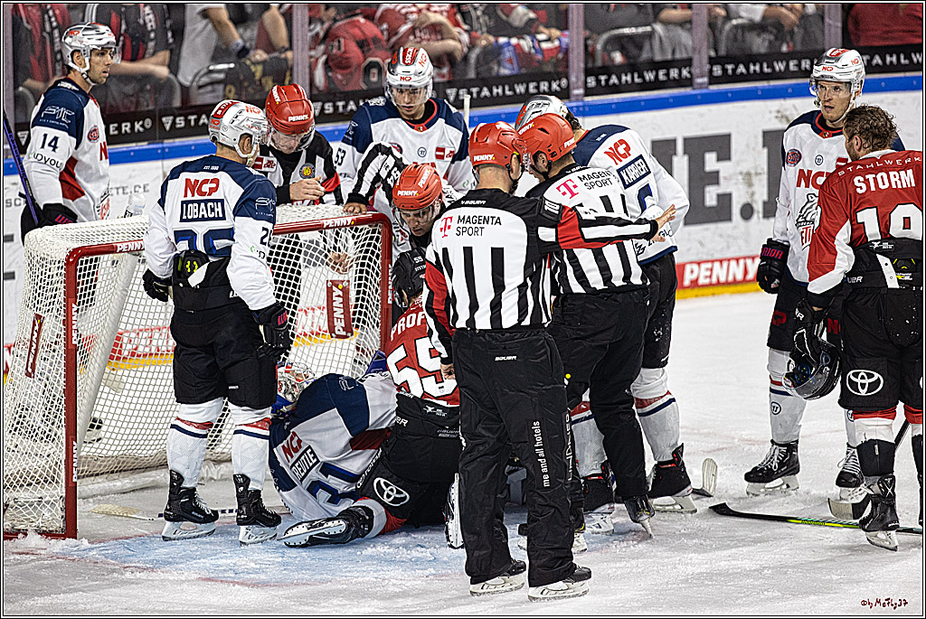 PENNY DEL 1. Koelner Haie - Nuernberg Ice Tigers; Koeln, 15.09.2023