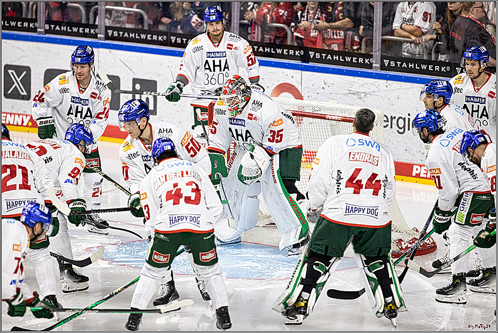 PENNY DEL 1. Koelner Haie - Augsburger Panther; Koeln, 03.10.2023