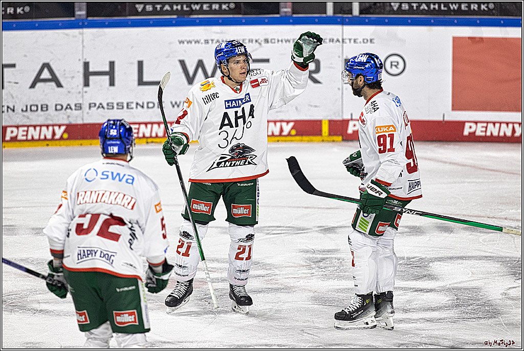 PENNY DEL 1. Koelner Haie - Augsburger Panther; Koeln, 03.10.2023