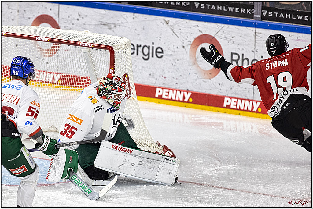 PENNY DEL 1. Koelner Haie - Augsburger Panther; Koeln, 03.10.2023