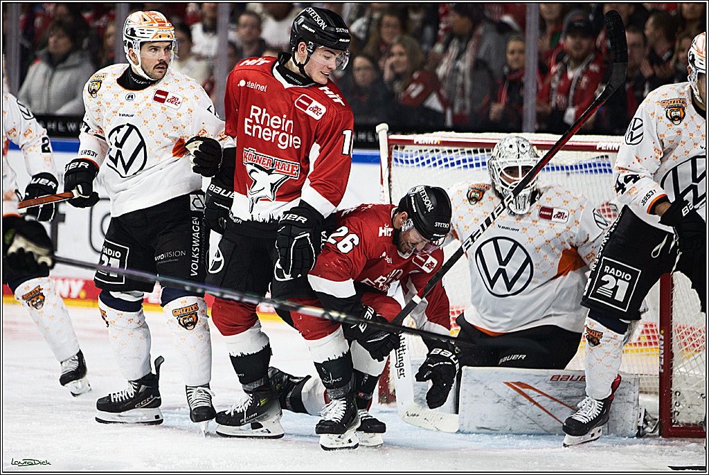 PENNY DEL; Koelner Haie- Grizzly Wolfsburg; Koeln, 28.11.2023