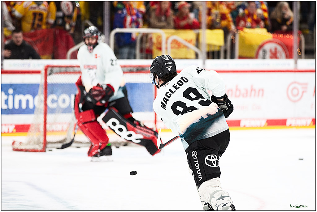 PENNY DEL; Duesseldorfer EG- Koelner Haie; Duesseldorf, 03.12.2023