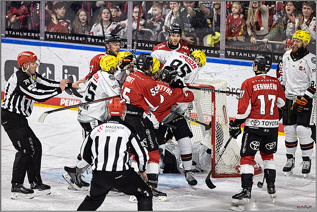 PENNY DEL 1. Kölner Haie - Löwen Frankfurt; Köln, 26.12.2023