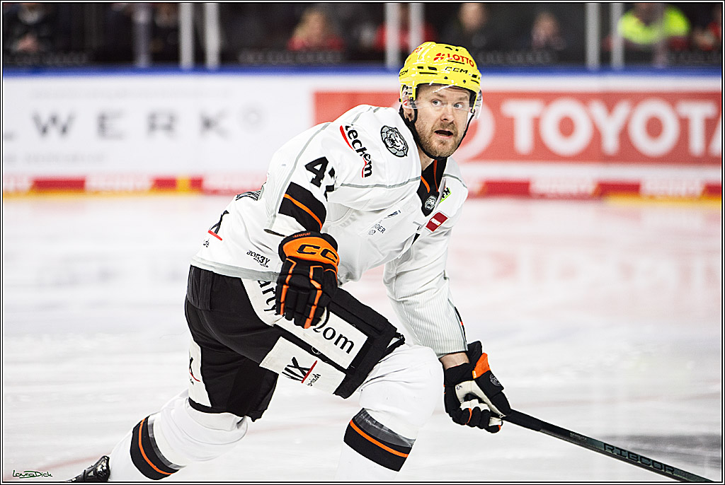 PENNY DEL; Koelner Haie- Loewen Frankfurt; Koeln, 26.12.2023