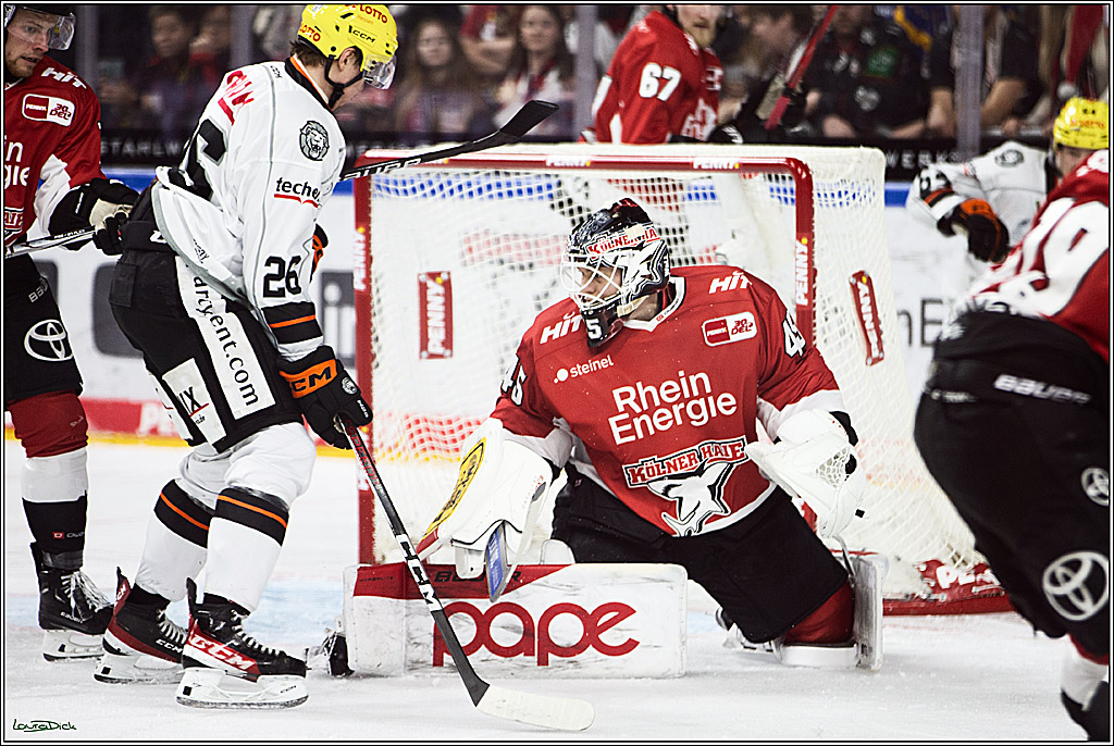PENNY DEL; Koelner Haie- Loewen Frankfurt; Koeln, 26.12.2023