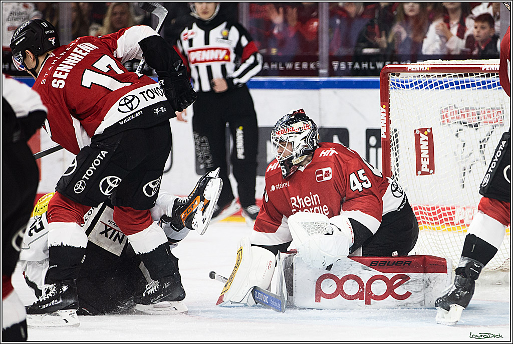 PENNY DEL; Koelner Haie- Loewen Frankfurt; Koeln, 26.12.2023