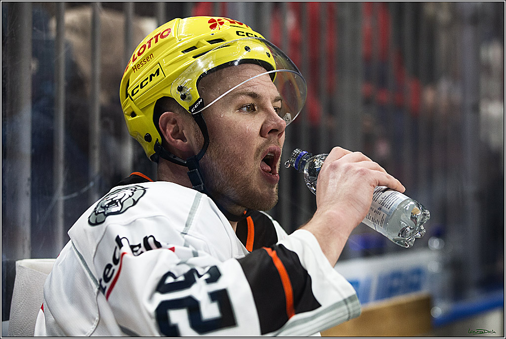 PENNY DEL; Koelner Haie- Loewen Frankfurt; Koeln, 26.12.2023