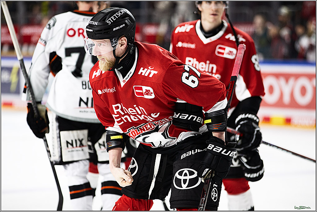 PENNY DEL; Koelner Haie- Loewen Frankfurt; Koeln, 26.12.2023