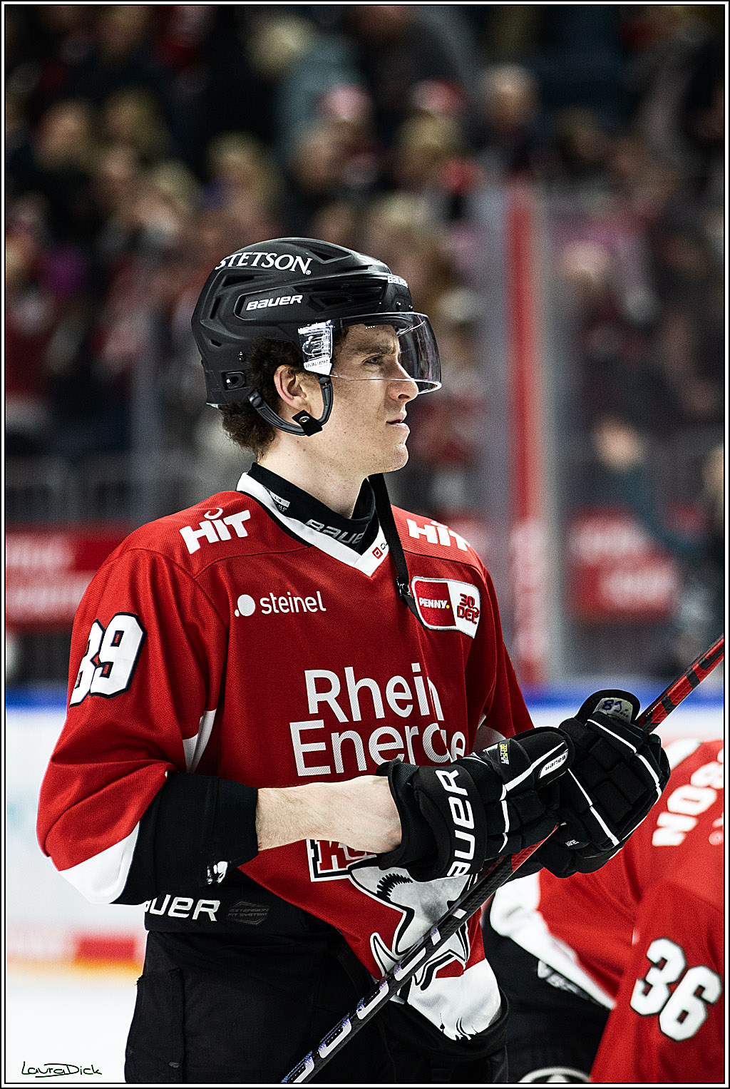 PENNY DEL; Koelner Haie- Loewen Frankfurt; Koeln, 26.12.2023