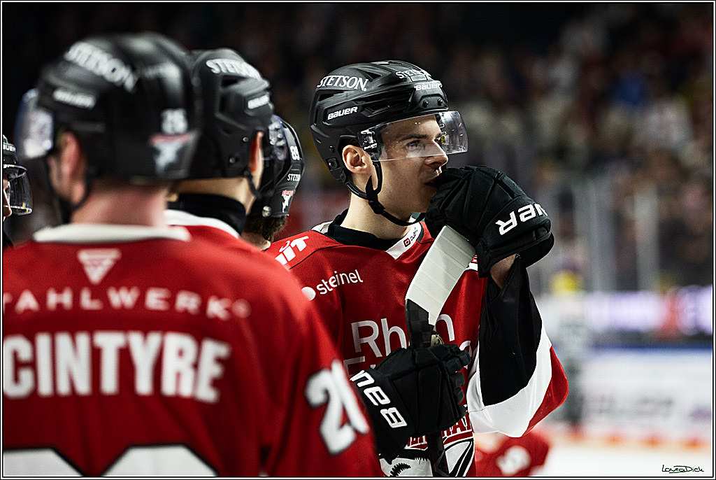 PENNY DEL; Koelner Haie- Loewen Frankfurt; Koeln, 26.12.2023