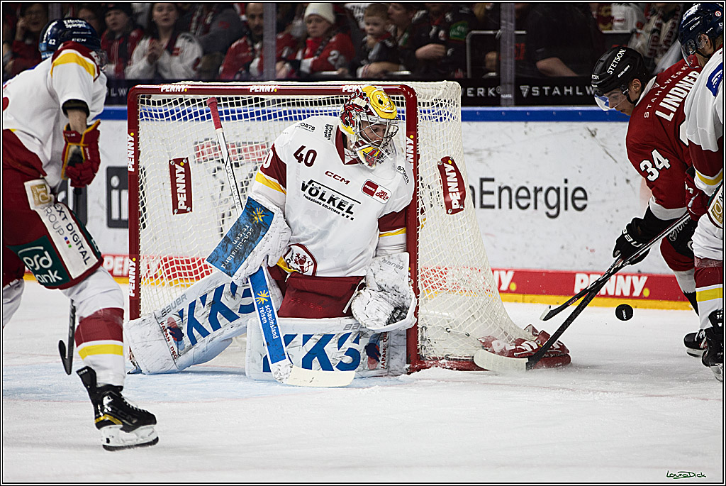 PENNY DEL; Koelner Haie- Duesseldorfer EG; Koeln, 28.12.2023