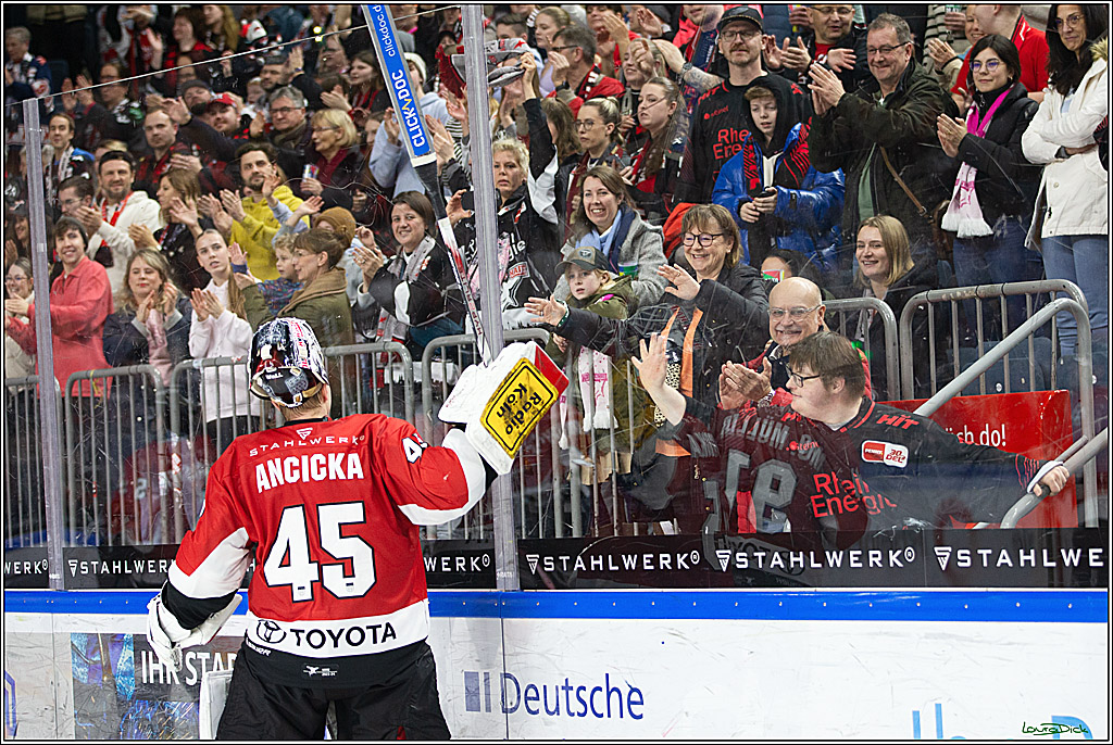 PENNY DEL; Koelner Haie-Loewen Frankfurt; Koeln, 16.02.2024