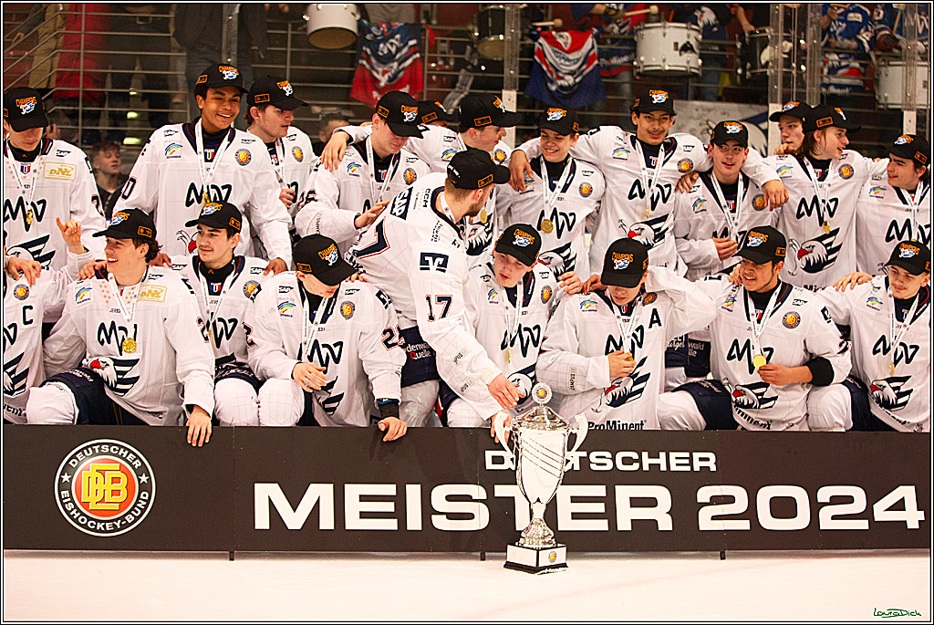 4. Finale Spiel U17 Koelner Junghaie- Jungadler Mannheim; Koeln, 21.04.2024