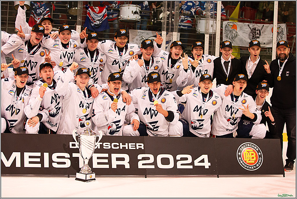 4. Finale Spiel U17 Koelner Junghaie- Jungadler Mannheim; Koeln, 21.04.2024