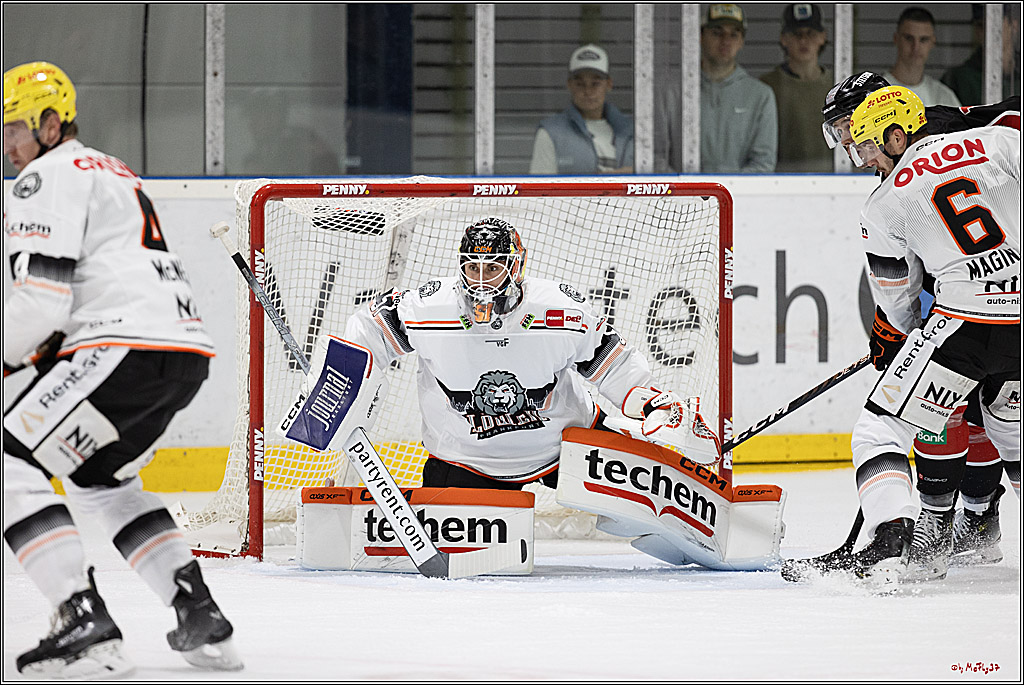 PENNY DEL, Testspiel Kölner Haie - Löwen Frankfurt 2-1; Köln, 25.08.2024