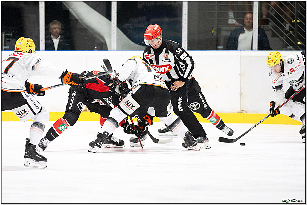 PENNY DEL;Testspiel Koelner Haie- Loewen Frankfurt; Koeln, 25.08.2024