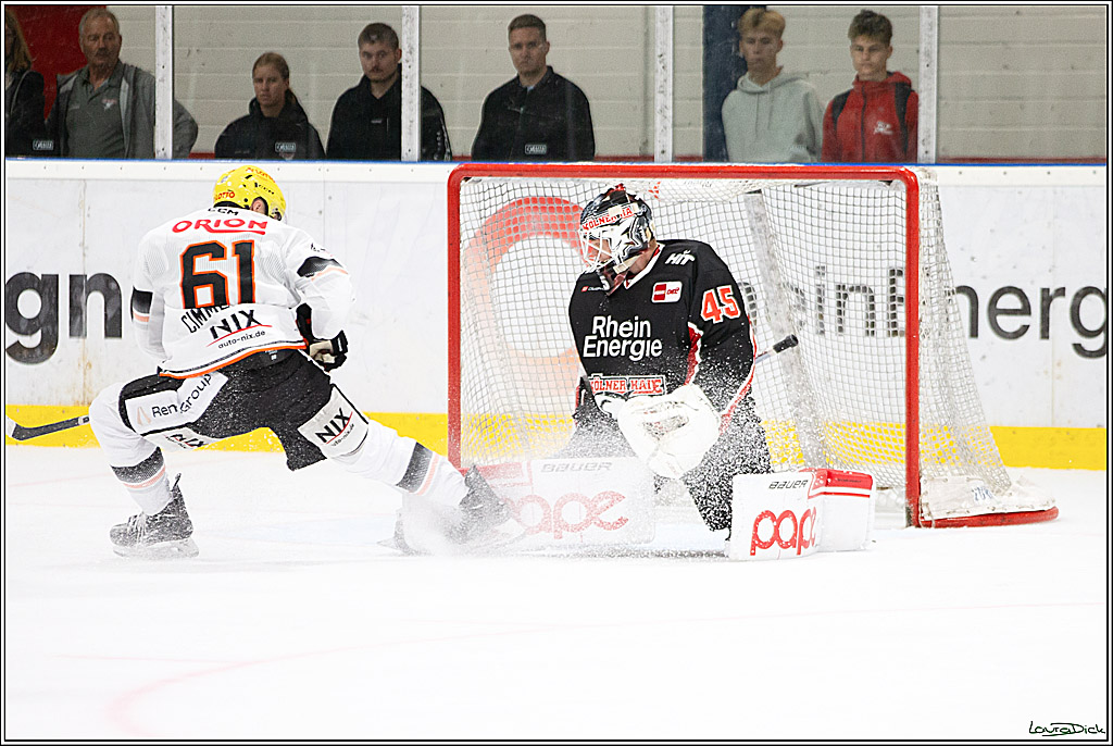 PENNY DEL;Testspiel Koelner Haie- Loewen Frankfurt; Koeln, 25.08.2024