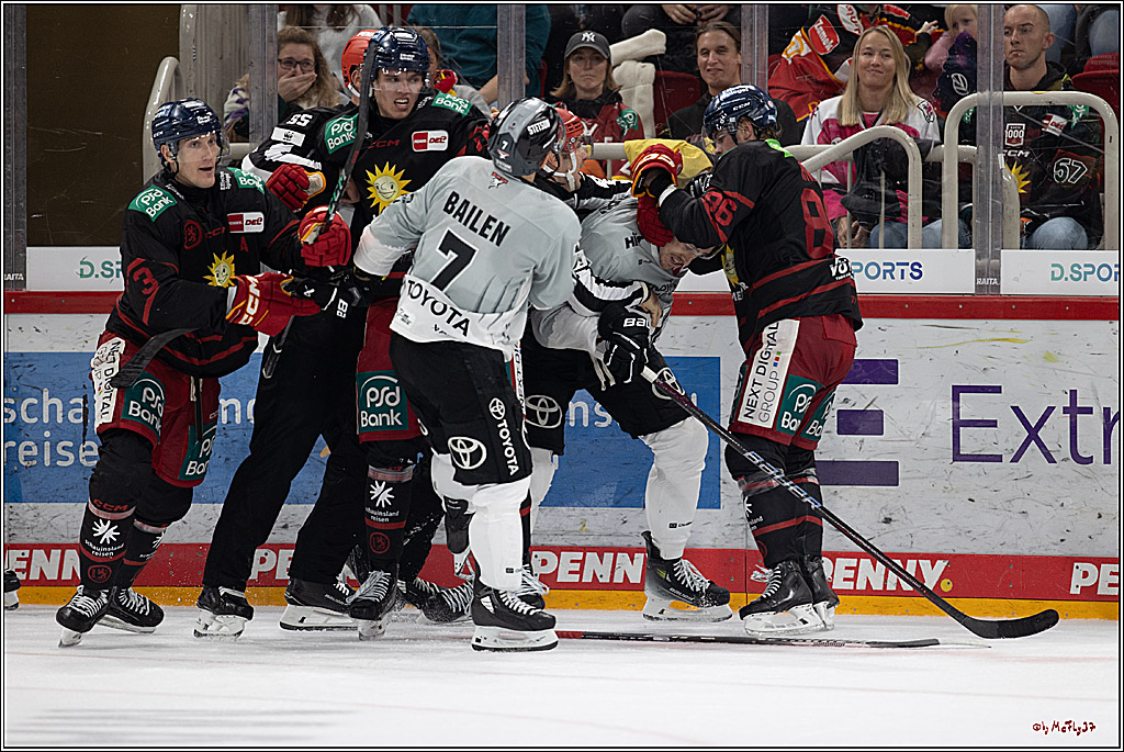 PENNY DEL 1; Düsseldorfer EG - Kölner Haie; Düsseldorf, 18.10.2024