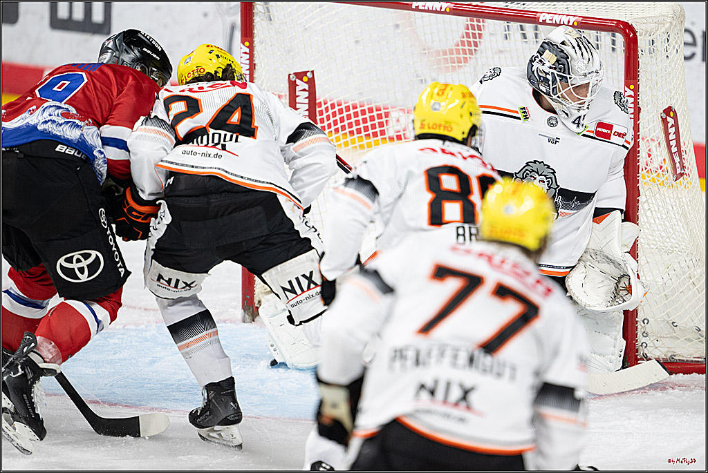PENNY DEL 1; Kölner Haie - Löwen Frankfurt; Köln, 15.12.2024