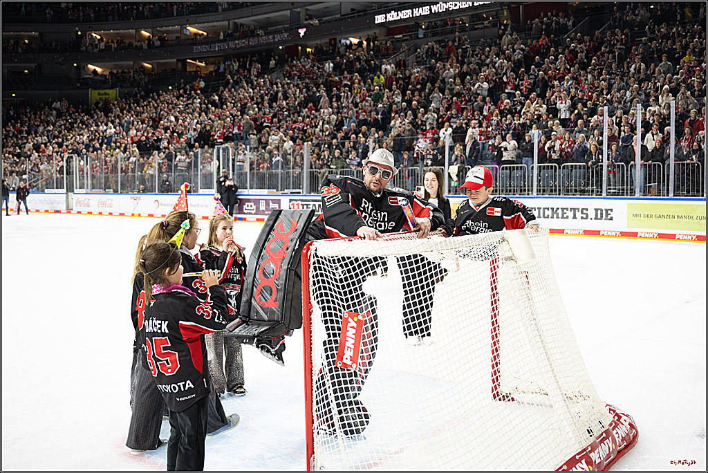 PENNY DEL 1; Kölner Haie - Löwen Frankfurt; Köln, 30.12.2024