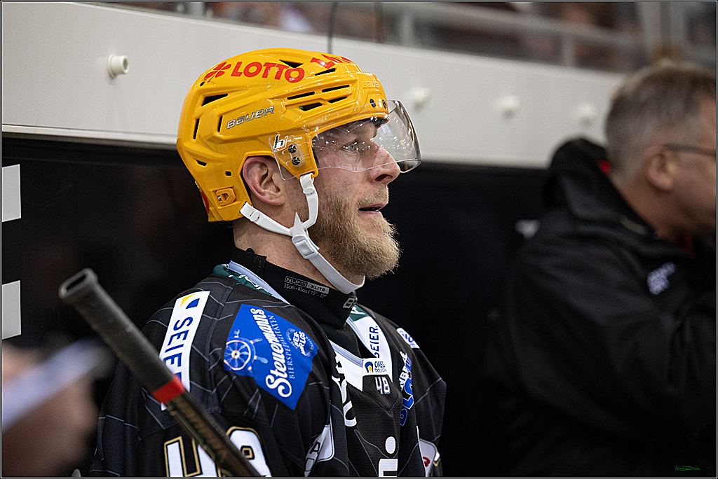 PENNY DEL; Fischtown Pinguins-Koelner Haie; Bremerhaven, 16.03.2025