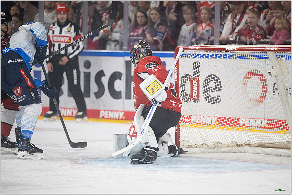 PENNY DEL 1 - Playoff Halbfinale; Kölner Haie - ERC Ingolstadt; Köln, 14.04.2025